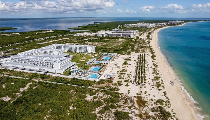 RIU Latino Costa Mujeres