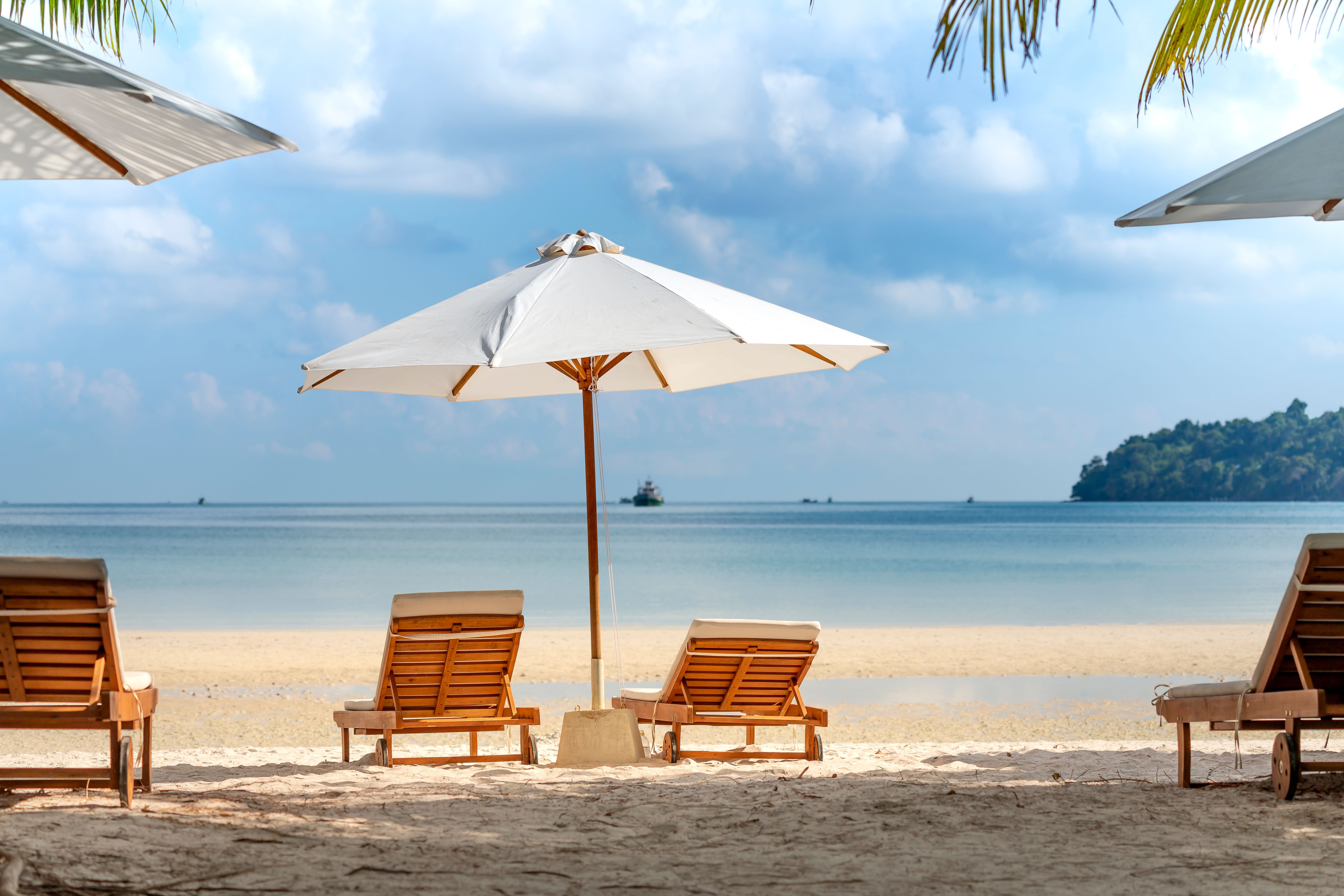 Apple Vacations travel guide for all-inclusive resorts and beach vacations